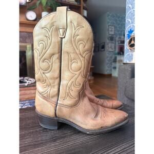 Vintage Leather Light Brown Wrangler Cowboy Boots Sz. 7.5